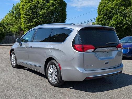 2018 Chrysler Pacifica Touring-L