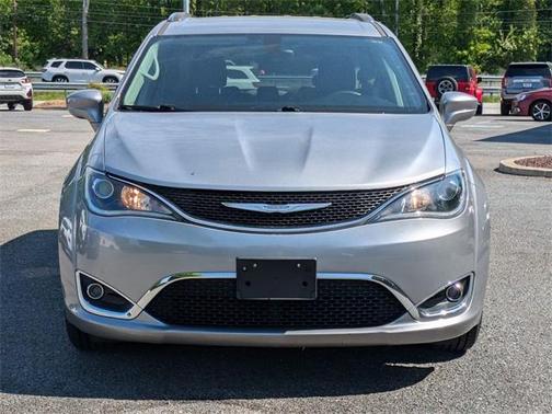 2018 Chrysler Pacifica Touring-L