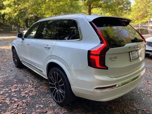 2025 Volvo XC90 B6 Ultra