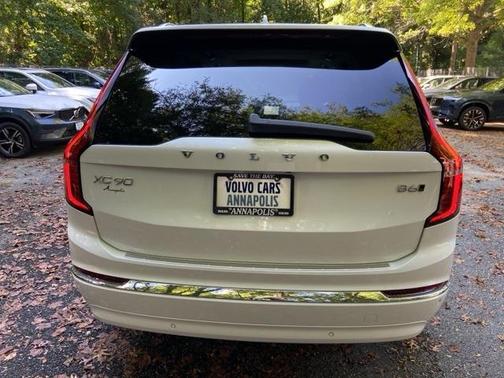 2025 Volvo XC90 B6 Ultra