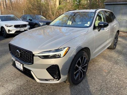 2025 Volvo XC60 B5 Plus