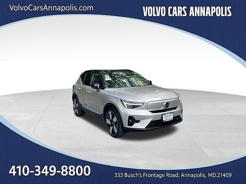 Bright Dusk 2023 Volvo XC40 Ultimate