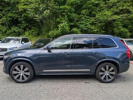 2022 Volvo XC90 T6 Inscription 7 Passenger