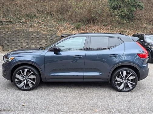 2022 Volvo XC40 Recharge Pure Electric P8 Twin Ultimate