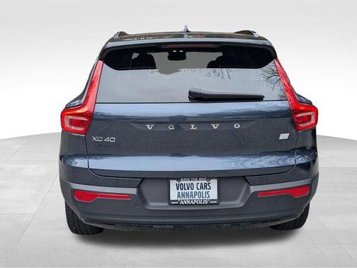 2022 Volvo XC40 Recharge Pure Electric P8 Twin Ultimate