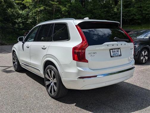 2023 Volvo XC90 B6 Ultimate 6-Seater
