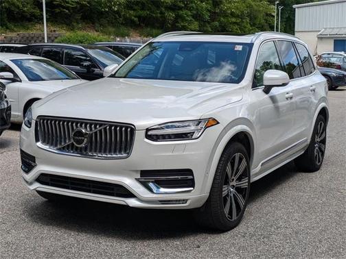 2023 Volvo XC90 B6 Ultimate 6-Seater