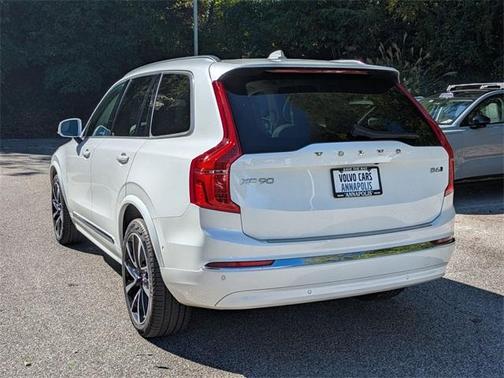 2024 Volvo XC90 B6 Plus Bright Theme 6-Seater