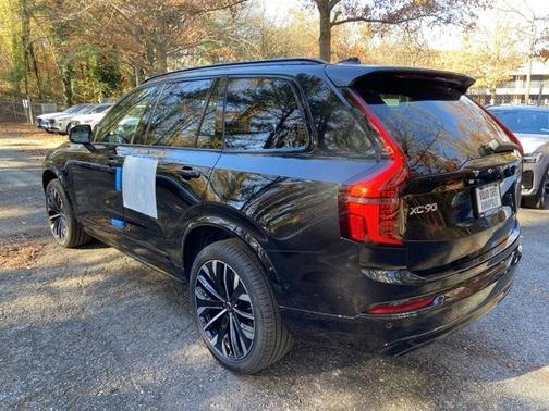 2026 Volvo XC90 B6 Ultra Dark Theme 6-Seater