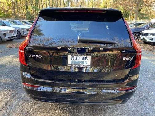 2026 Volvo XC90 B6 Ultra Dark Theme 6-Seater