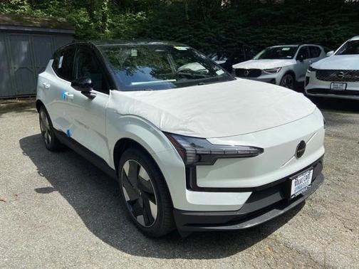 2025 Volvo EX30 Twin Motor Plus