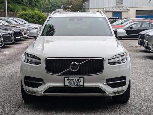 2019 Volvo XC90 T6 Momentum
