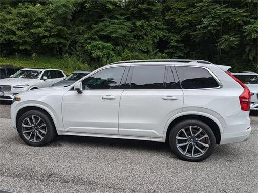 2019 Volvo XC90 T6 Momentum