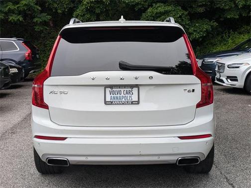 2019 Volvo XC90 T6 Momentum