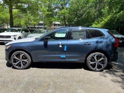 2025 Volvo XC60 Plug-In Hybrid T8 Ultra