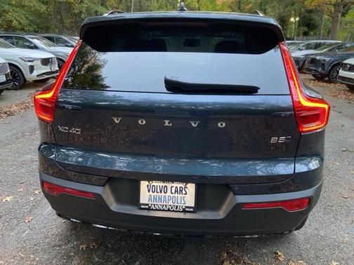2026 Volvo XC40 B5 Ultra