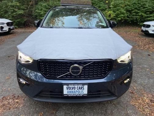 2026 Volvo XC40 B5 Ultra