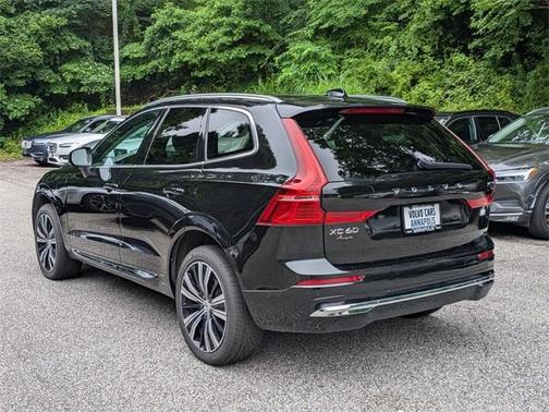 2022 Volvo XC60 Recharge Plug-In Hybrid T8 Inscription Extended Range