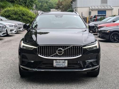 2022 Volvo XC60 Recharge Plug-In Hybrid T8 Inscription Extended Range