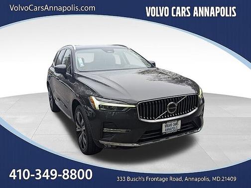 Platinum Grey 2023 Volvo XC60 Plus