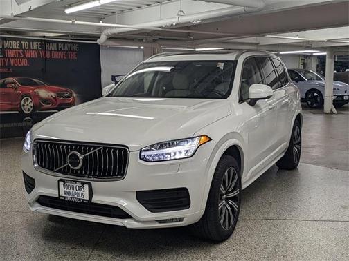 2023 Volvo XC90 B5 Core