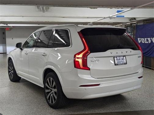 2023 Volvo XC90 B5 Core
