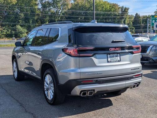 2024 GMC Acadia Elevation