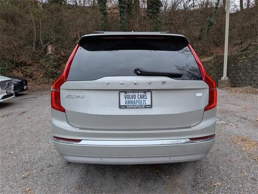 2022 Volvo XC90 Recharge Plug-In Hybrid T8 Inscription 7 Passenger