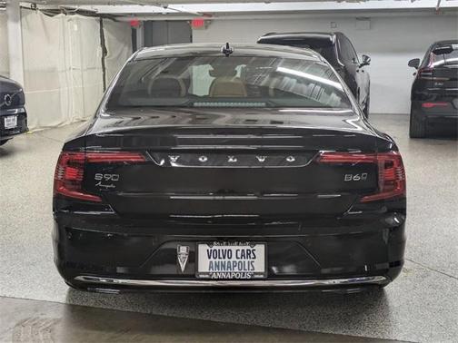 2022 Volvo S90 B6 Inscription