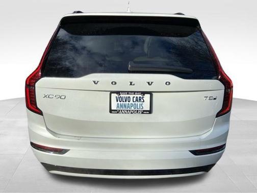 2026 Volvo XC90 Plug-In Hybrid T8 Ultra Dark Theme 7-Seater