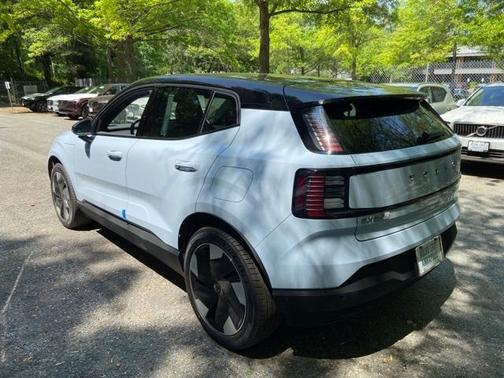 2025 Volvo EX30 Twin Motor Plus