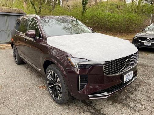 2025 Volvo XC90 Plug-In Hybrid T8 Plus 6-Seater