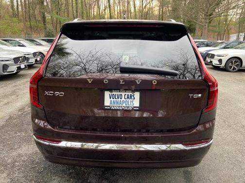 2025 Volvo XC90 Plug-In Hybrid T8 Plus 6-Seater