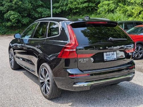 2023 Volvo XC60 B5 Plus Bright Theme