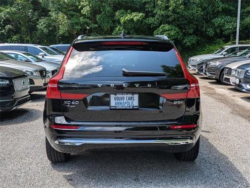 2023 Volvo XC60 B5 Plus Bright Theme
