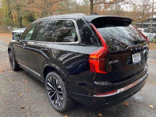 2026 Volvo XC90 B6 Plus 7-Seater