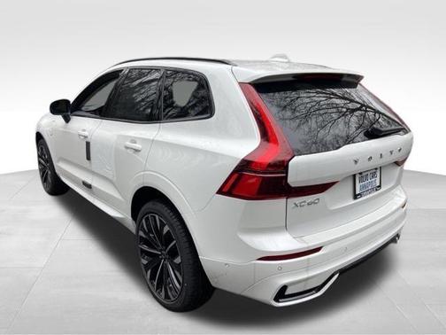 2026 Volvo XC60 Plug-In Hybrid T8 Ultra
