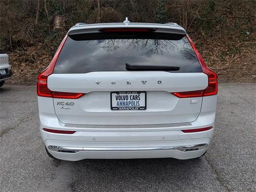 2022 Volvo XC60 Recharge Plug-In Hybrid T8 Inscription