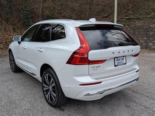 2022 Volvo XC60 Recharge Plug-In Hybrid T8 Inscription