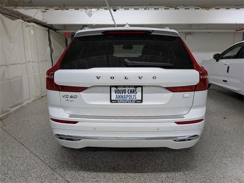 2022 Volvo XC60 Recharge Plug-In Hybrid T8 Inscription