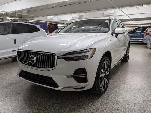 2022 Volvo XC60 Recharge Plug-In Hybrid T8 Inscription