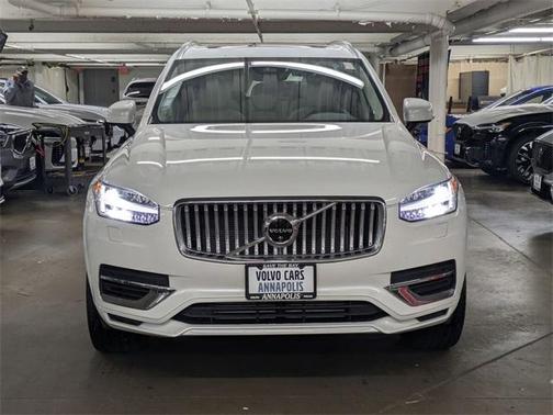 2024 Volvo XC90 Recharge Plug-In Hybrid T8 Plus Bright Theme 7 Passenger