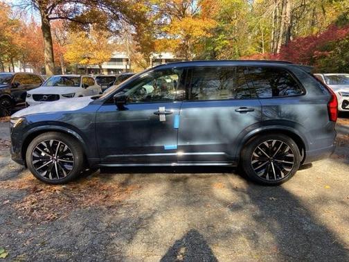 2026 Volvo XC90 B6 Ultra Dark Theme 7-Seater