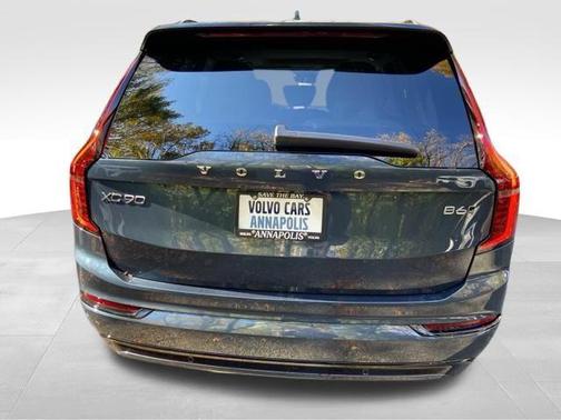 2026 Volvo XC90 B6 Ultra Dark Theme 7-Seater