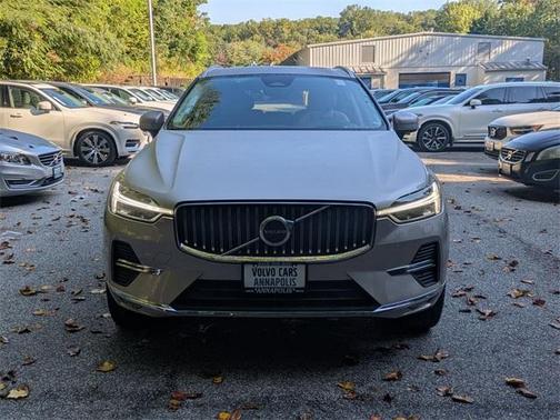 2023 Volvo XC60 B5 Ultimate Bright Theme