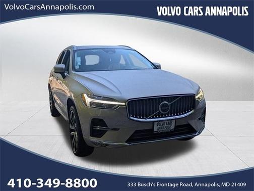 2023 Volvo XC60 B5 Ultimate Bright Theme