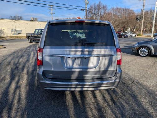 2015 Chrysler Town & Country Touring