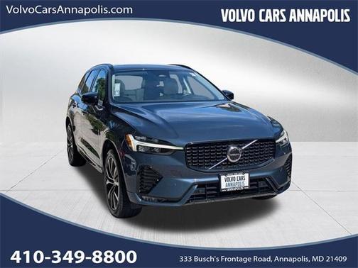 2023 Volvo XC60 B5 Plus Dark Theme