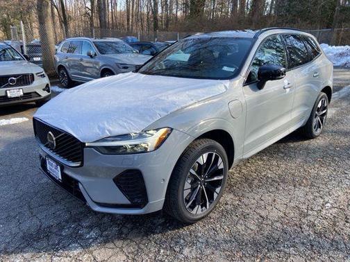 2026 Volvo XC60 Plug-In Hybrid T8 Plus