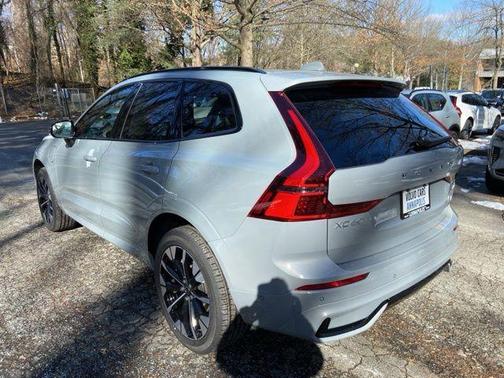 2026 Volvo XC60 Plug-In Hybrid T8 Plus